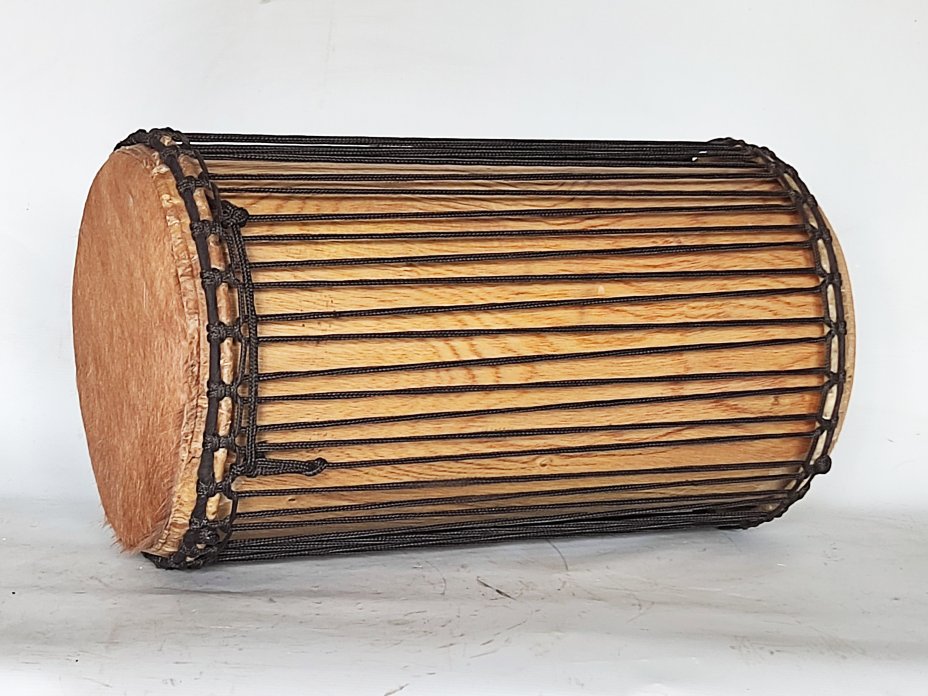 Tambores bajos dundun - Dunun sangban de Guinea montaje 4 aros