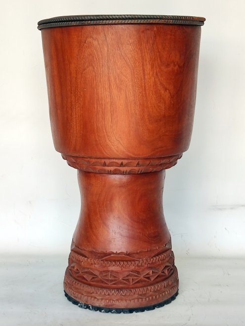 Cuerpo de djembé de Guinea de caoba (djala) - Djembe alta gama