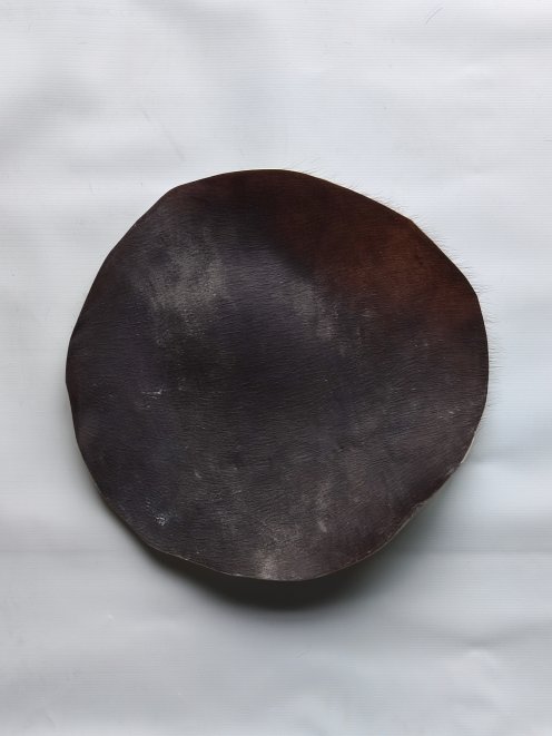 Piel de búfalo o piel de buey muy gruesa pequeña con pelos para tambor djembe
