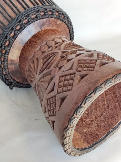 Djembe de gama alta - Yembé Guinea Top 6608