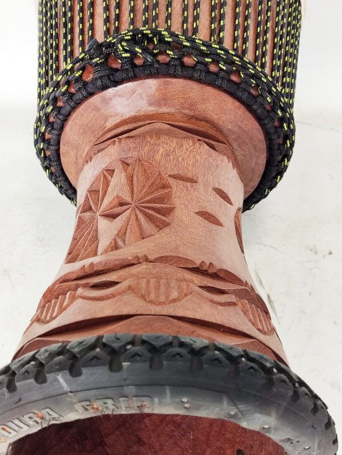 Djembe de gama alta - Yembé Guinea Top 6597