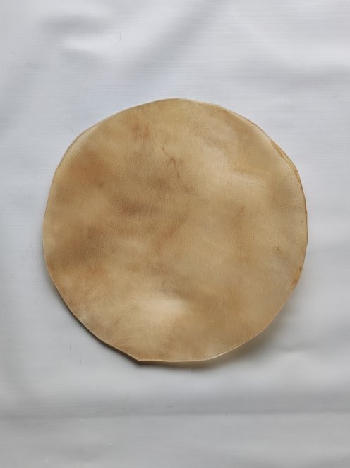 Piel de búfalo o piel de buey muy muy gruesa pequeña sin pelo para tambor djembe