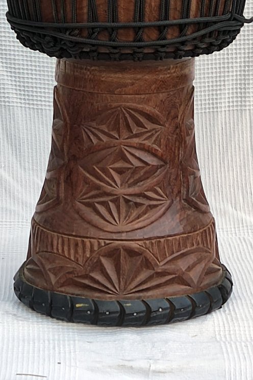 Djembé de Guinea con piel de vaca - Tambor djembe alta gama piel de becerro, piel de buey, piel de toro