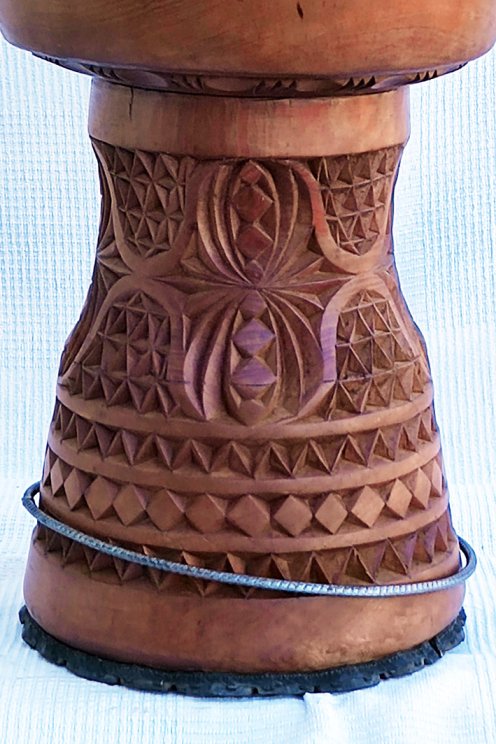 Cuerpo de djembé de Guinea de caoba (djala) - Djembe alta gama