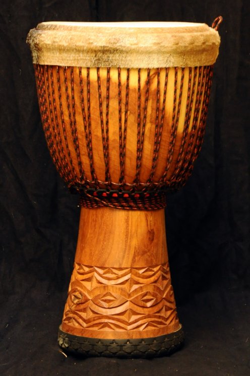 Djembé Guinée en linké (grand) en vente : acheter un djembe guinéen en lingué (grand)