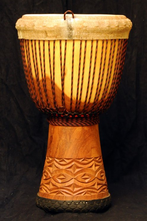 Djembé Guinée en linké (grand) en vente : acheter un djembe guinéen en lingué (grand)