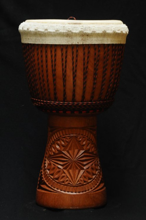 Djembé Guinée en linké (grand) en vente : acheter un djembe guinéen en lingué (grand)