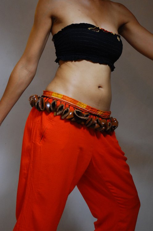 Cinturón de danza africano - Cinturón de danza yuyu de Nigeria pequeño