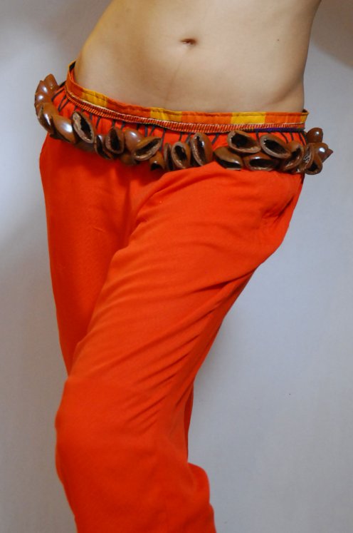 Cinturón de danza africano - Cinturón de danza yuyu de Nigeria pequeño