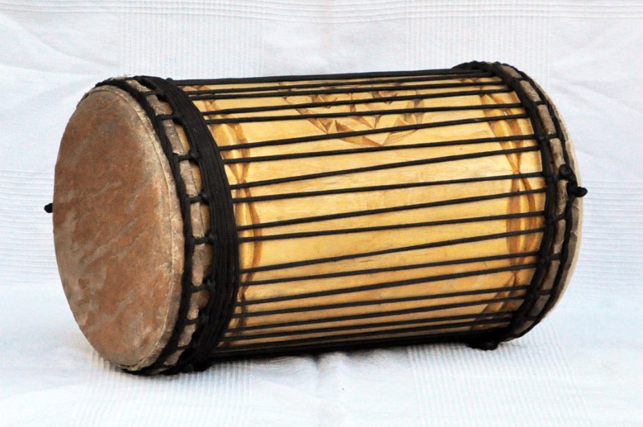 Dundun kenkeni montaje tradicional de melina - Tambor dundun de Guinea