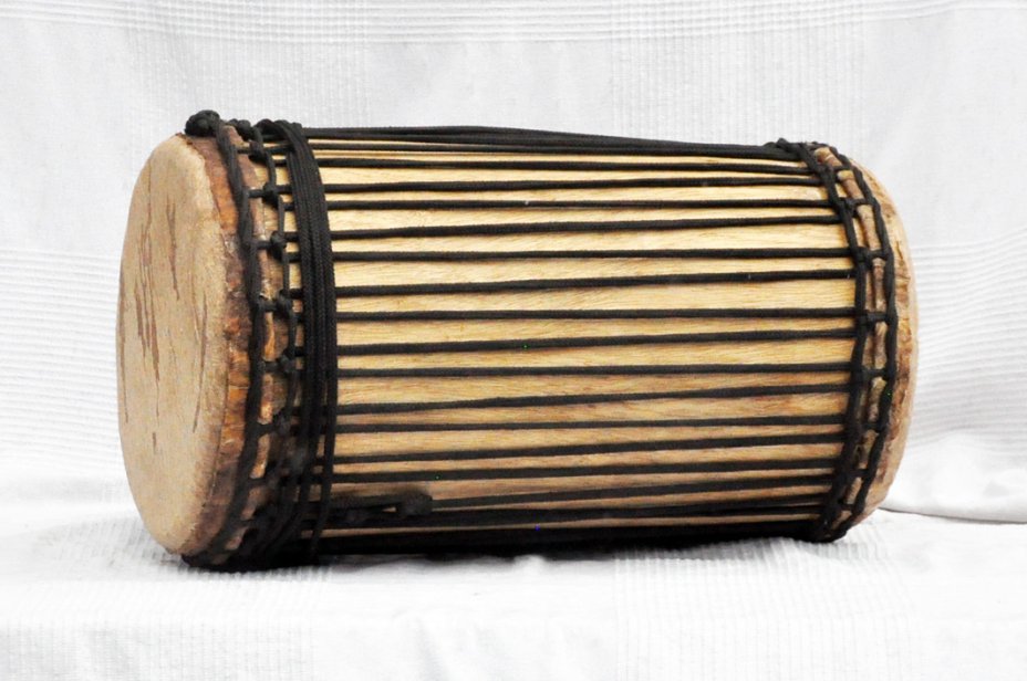 Dundun kenkeni montaje tradicional de melina - Tambor dundun de Guinea