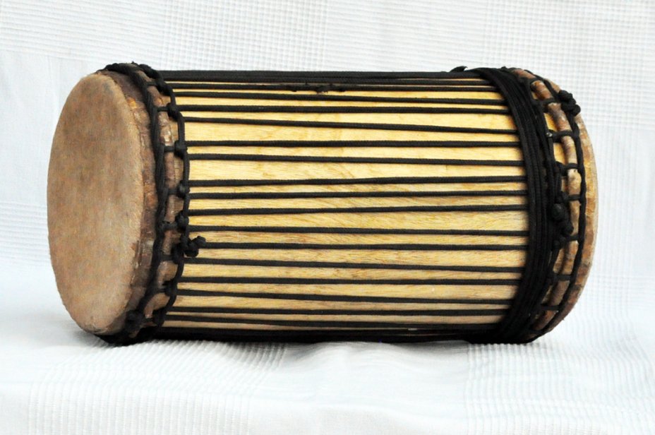 Dundun kenkeni montaje tradicional de melina - Tambor dundun de Guinea