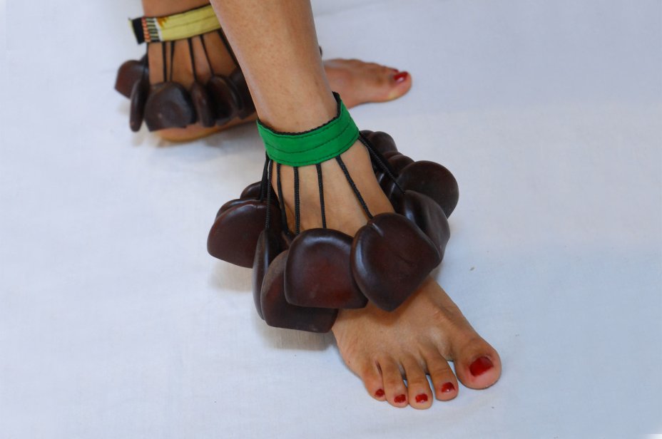 Brazalete para danza africano - Tobillera para danza yuyu de Ghana