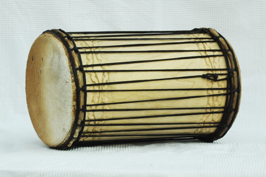 Dundun kenkeni montaje tradicional de melina - Tambor dundun de Guinea