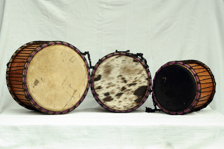 Venta set dundun - Trio de mini-tambores dununs de Ghana