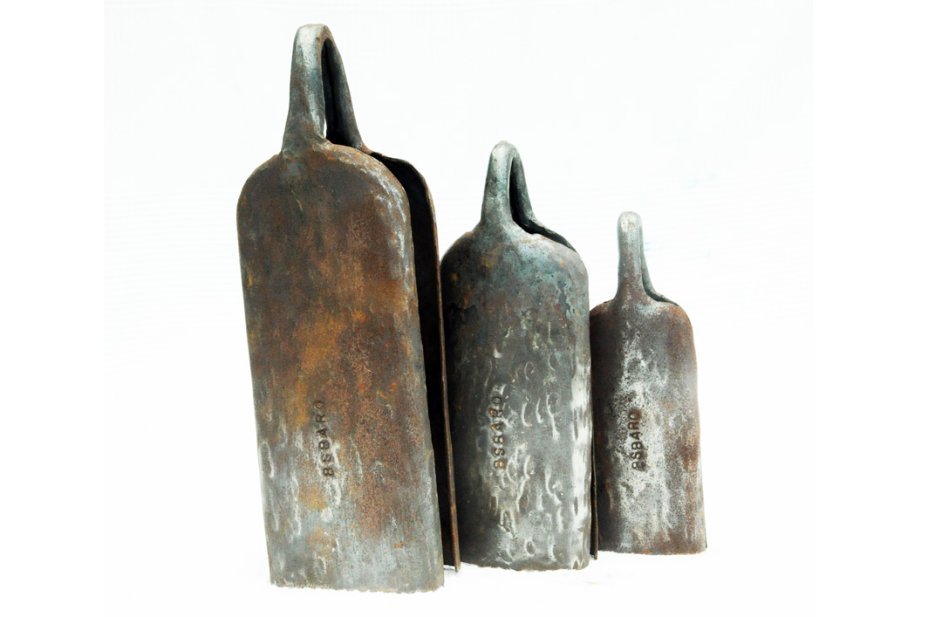 Trio de campanas de Baro de dundun de Guinea - Campana dundun