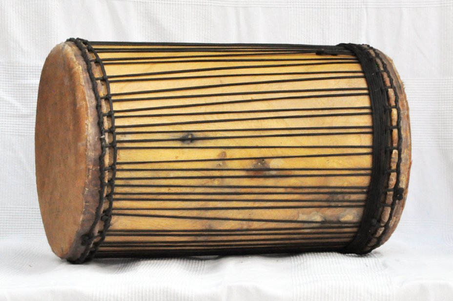 Dundun dundunba montaje tradicional de melina - Tambor dundun de Guinea