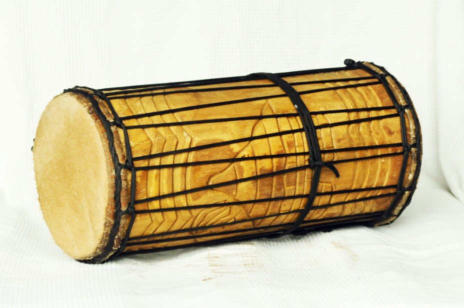 Dundun kenkeni montaje tradicional de melina - Tambor dundun de Guinea