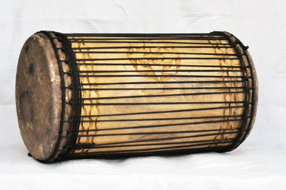 Dundun sangban montaje tradicional de melina - Tambor dundun de Guinea
