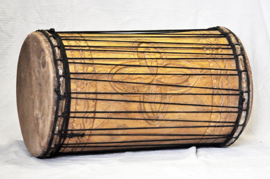 Dundun dundunba montaje tradicional de melina - Tambor dundun de Guinea