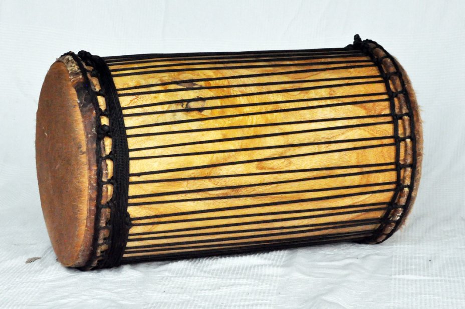 Dundun sangban montaje tradicional de melina - Tambor dundun de Guinea