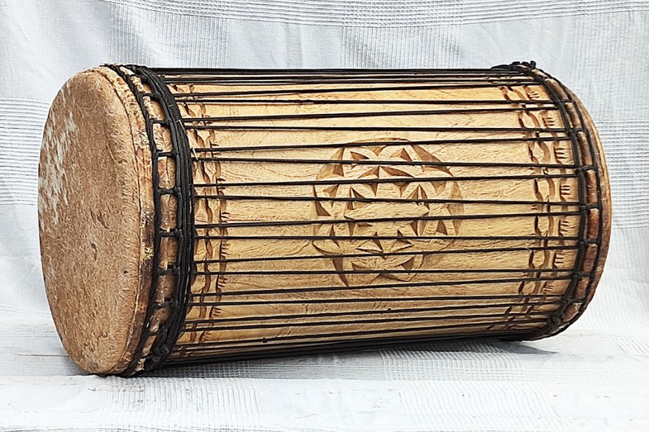 Dundun dundunba montaje tradicional de melina - Tambor dundun de Guinea