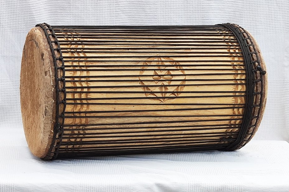 Dundun dundunba montaje tradicional de melina - Tambor dundun de Guinea