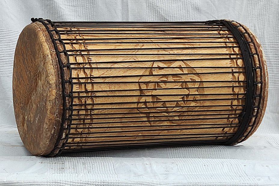 Dundun dundunba montaje tradicional de melina - Tambor dundun de Guinea