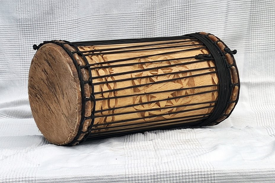 Dundun kenkeni montaje tradicional de melina - Tambor dundun de Guinea
