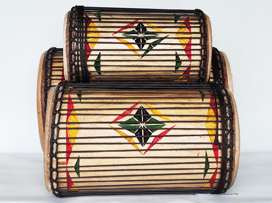 Juego de tambores bajos dundun - Set de dundunes de Guinea