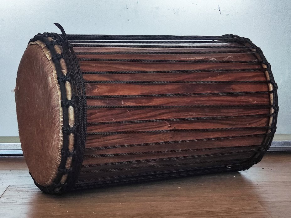 Tambores bajos dundun - Dunun kenkení de Guinea montaje 4 aros