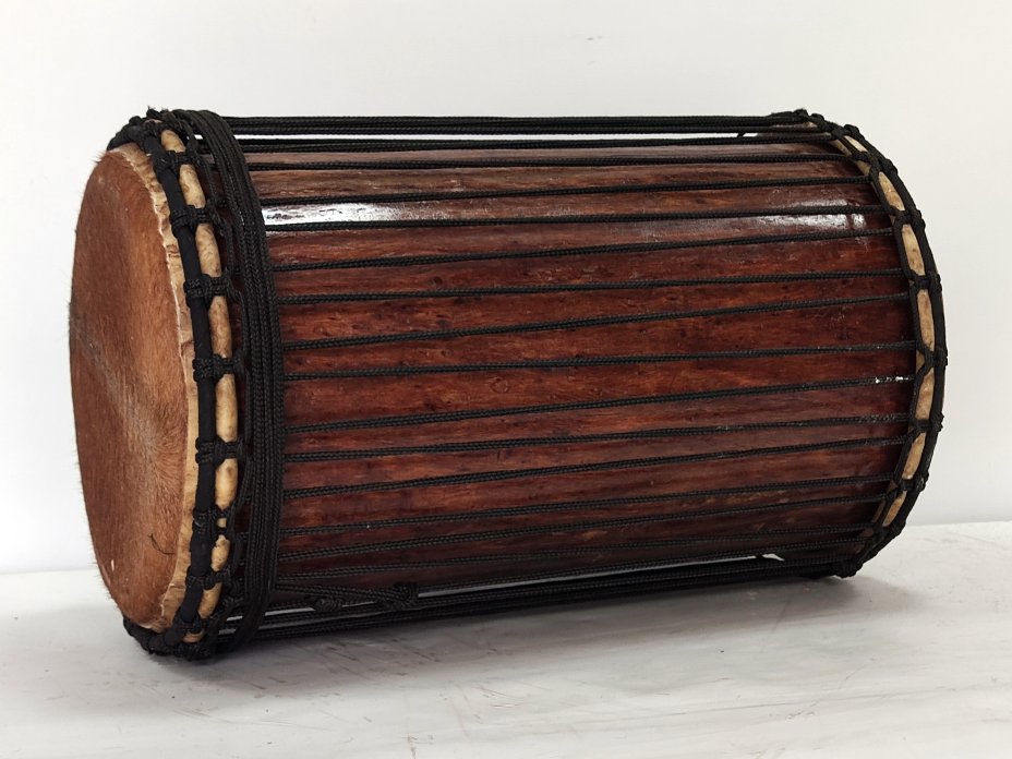 Tambores bajos dundun - Dunun kenkení de Guinea montaje 4 aros