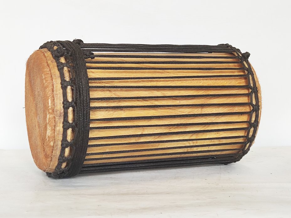 Tambores bajos dundun - Dunun kenkení de Guinea montaje 4 aros