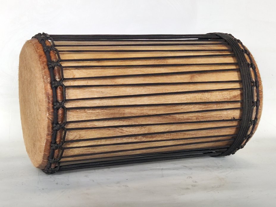 Tambores bajos dundun - Dunun kenkení de Guinea montaje 4 aros 6637