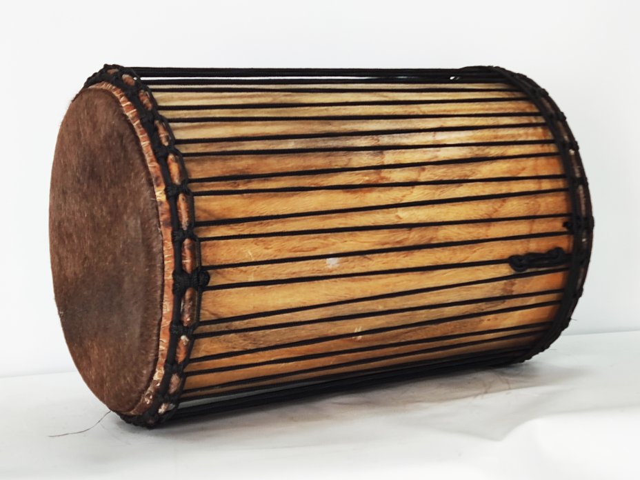 Tambores bajos dundun - Dunun sangban de Guinea montaje 4 aros