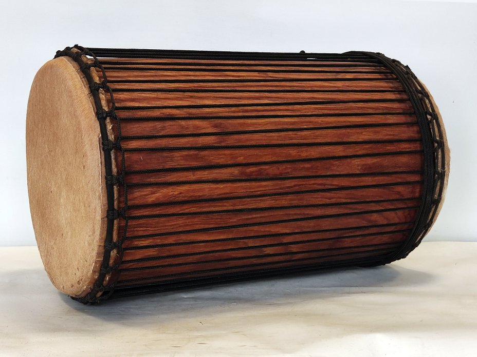 Tambores bajos dundun - Dunun sangban de Guinea montaje 4 aros