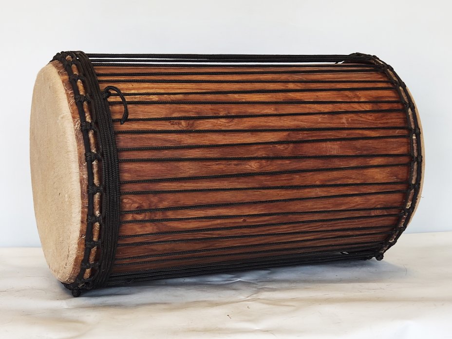Tambores bajos dundun - Dunun sangban de Guinea montaje 4 aros