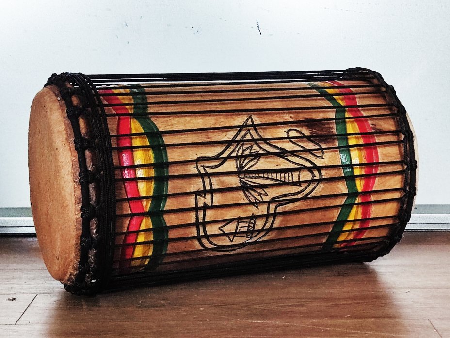 Tambores bajos dundun - Dunun sangban de Guinea montaje 4 aros