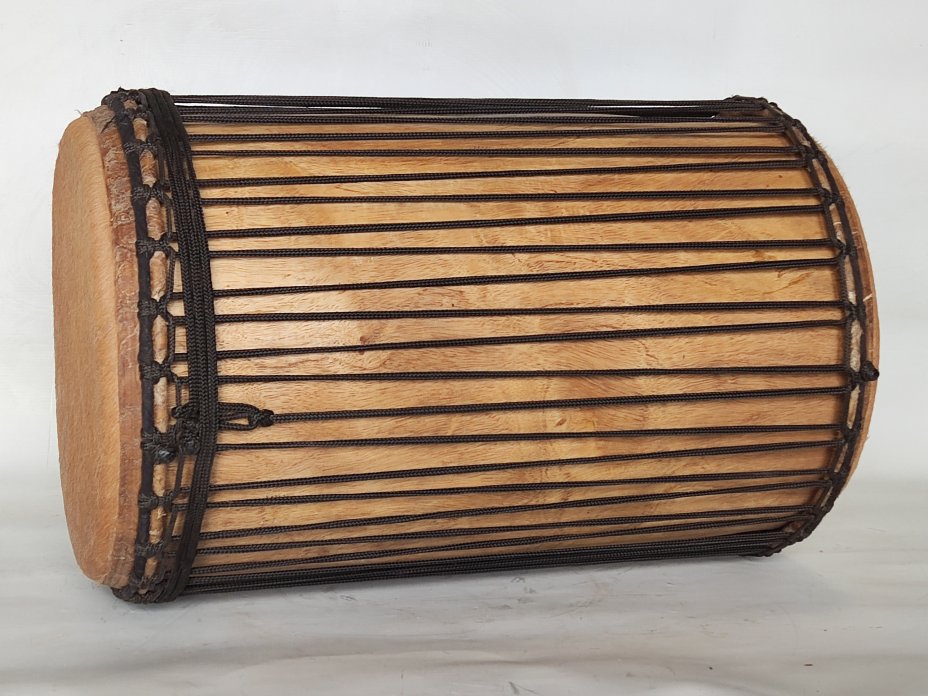 Tambores bajos dundun - Dunun sangban de Guinea montaje 4 aros 6636