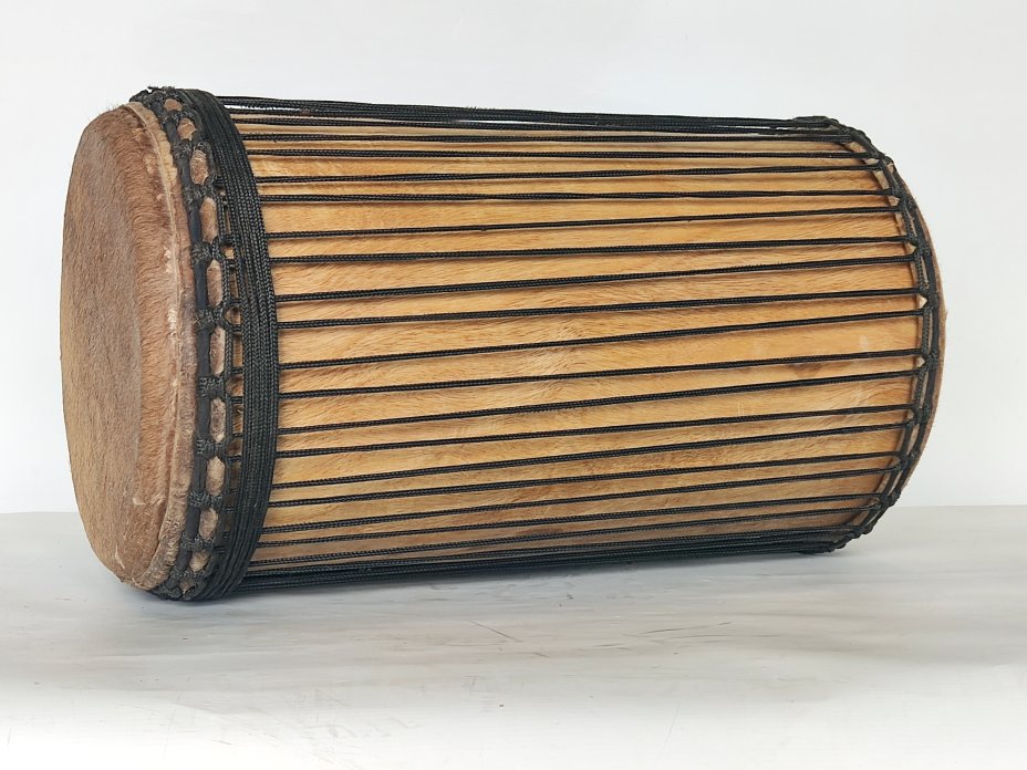 Tambores bajos dundun - Dunun sangban de Guinea montaje 4 aros