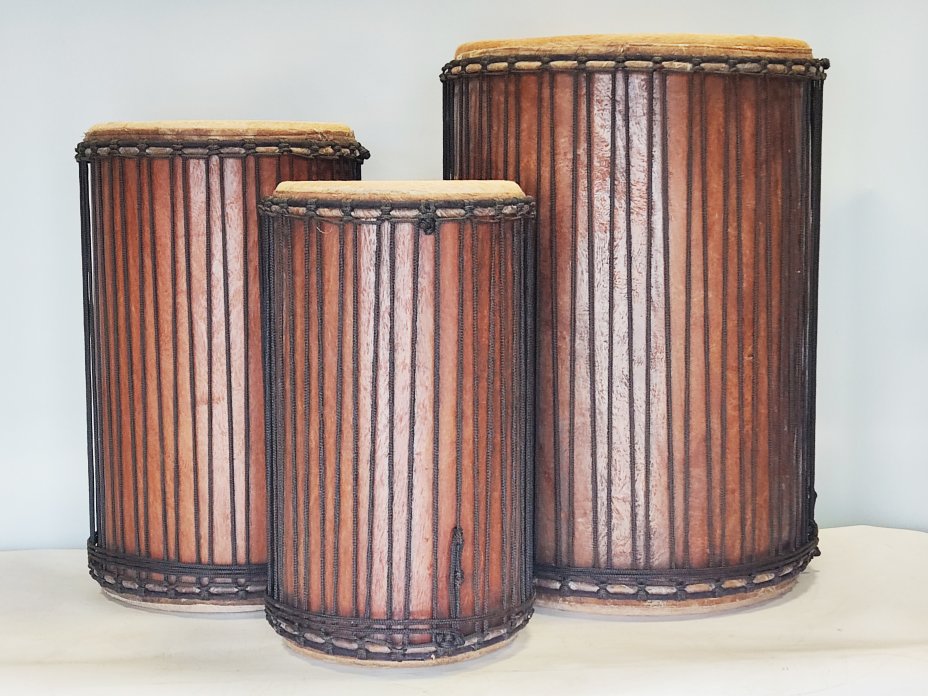 Juego de tambores bajos dundun - Set de dundunes de Guinea