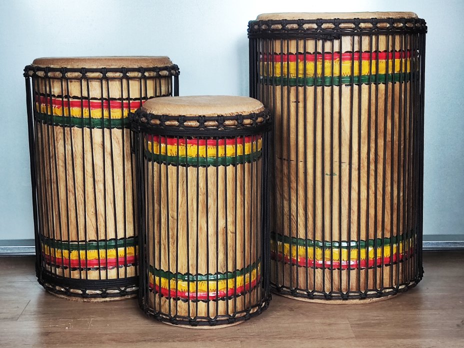 Juego de tambores bajos dundun - Set de dundunes de Guinea