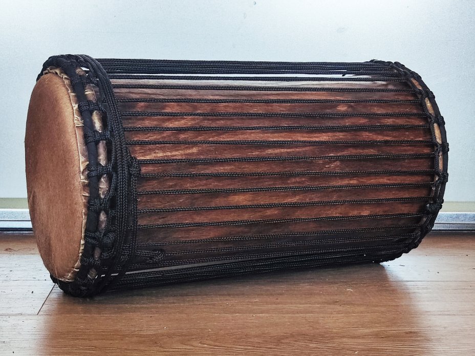 Tambores bajos dundun - Dunun kenkení de Guinea montaje 4 aros