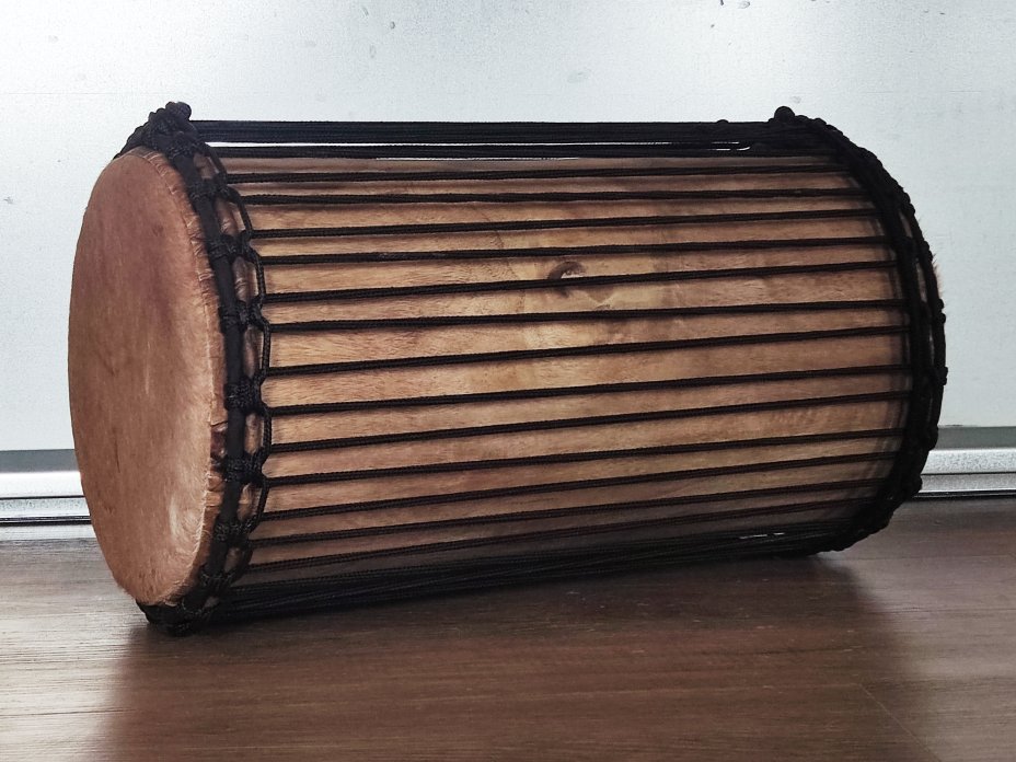 Tambores bajos dundun - Dunun kenkení de Guinea montaje 4 aros