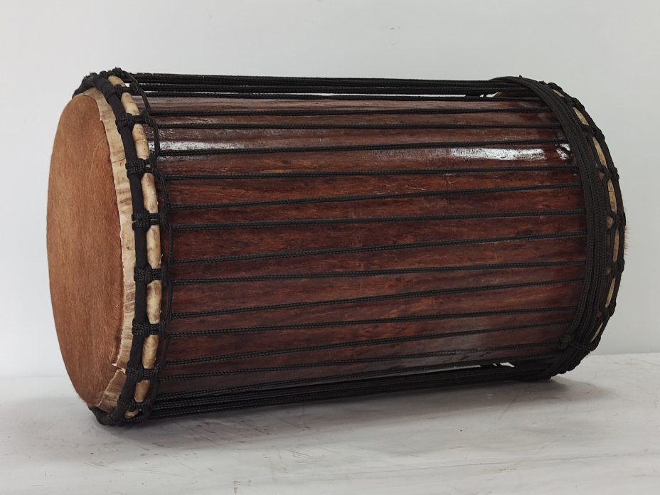Tambores bajos dundun - Dunun kenkení de Guinea montaje 4 aros