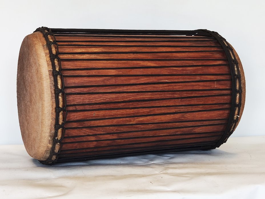 Tambores bajos dundun - Dunun sangban de Guinea montaje 4 aros
