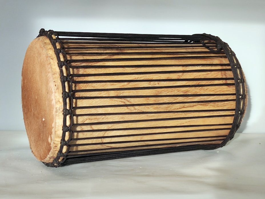 Tambores bajos dundun - Dunun sangban de Guinea montaje 4 aros