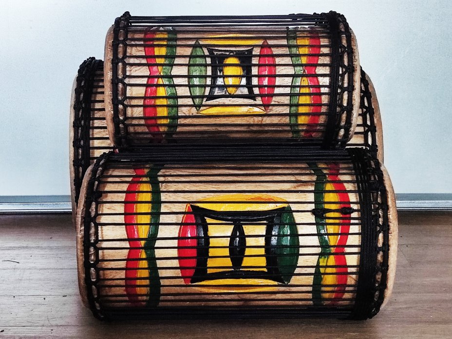 Juego de tambores bajos dundun - Set de dundunes de Guinea