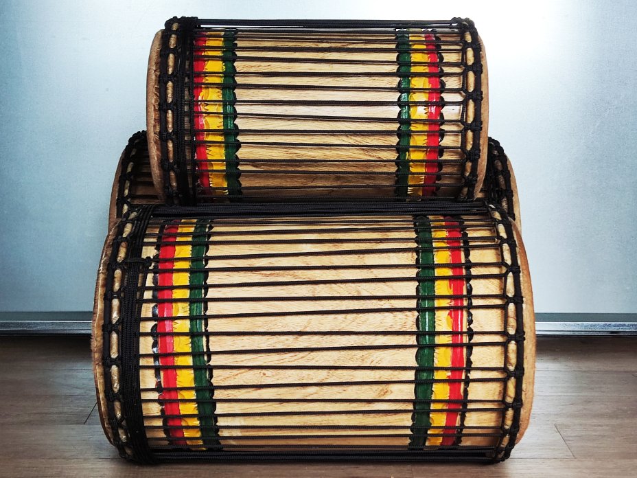 Juego de tambores bajos dundun - Set de dundunes de Guinea