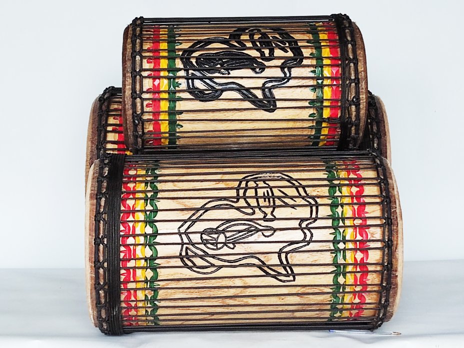 Juego de tambores bajos dundun - Set de dundunes de Guinea